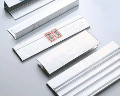 Alumínium U profil 8 mm